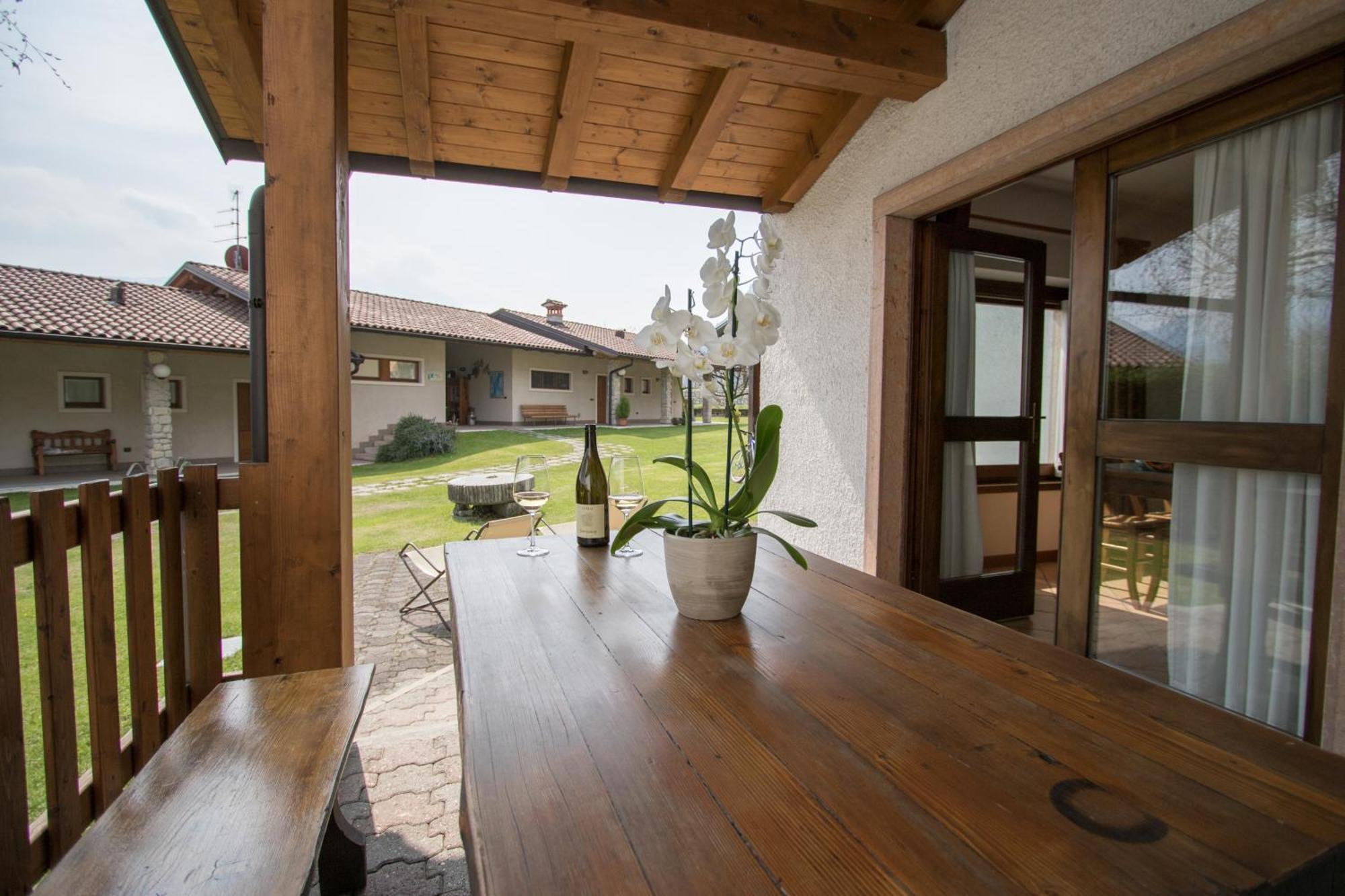 Agritur Comai Villa Riva del Garda Bagian luar foto